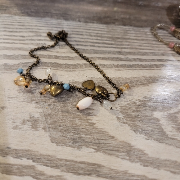 Bracelets - Picture 11 of 16